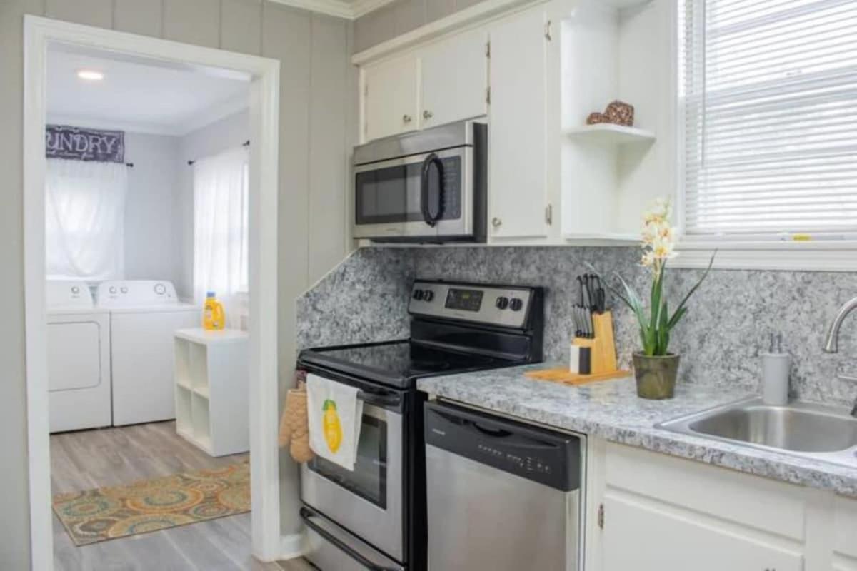The Graduation Getaway Near Downtown & Benning Villa Columbus Bagian luar foto